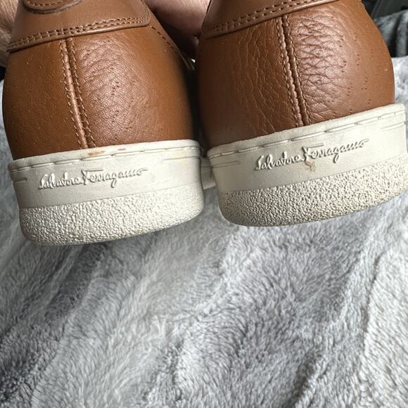 SALVATORE FERRAGAMO Size 10 B vintage tan leather low cut Designer sneakers - Picture 5 of 12